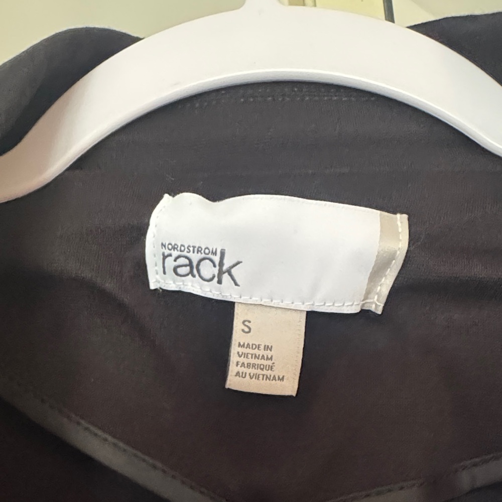 Nordstrom Rack Black Single-Button Women's Blazer- NEVER WORN - Picture 2 of 3